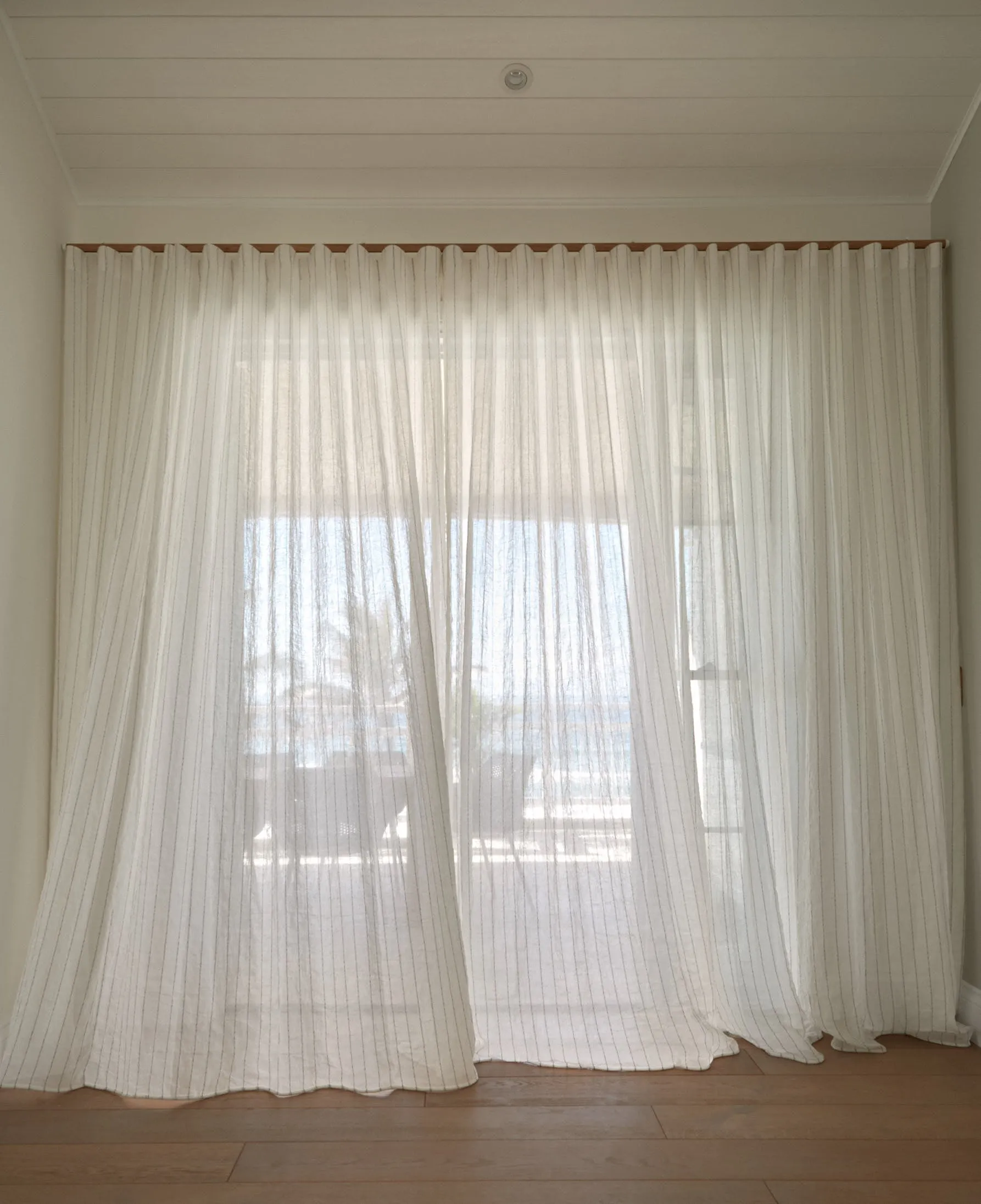 SHEER CURTAINS