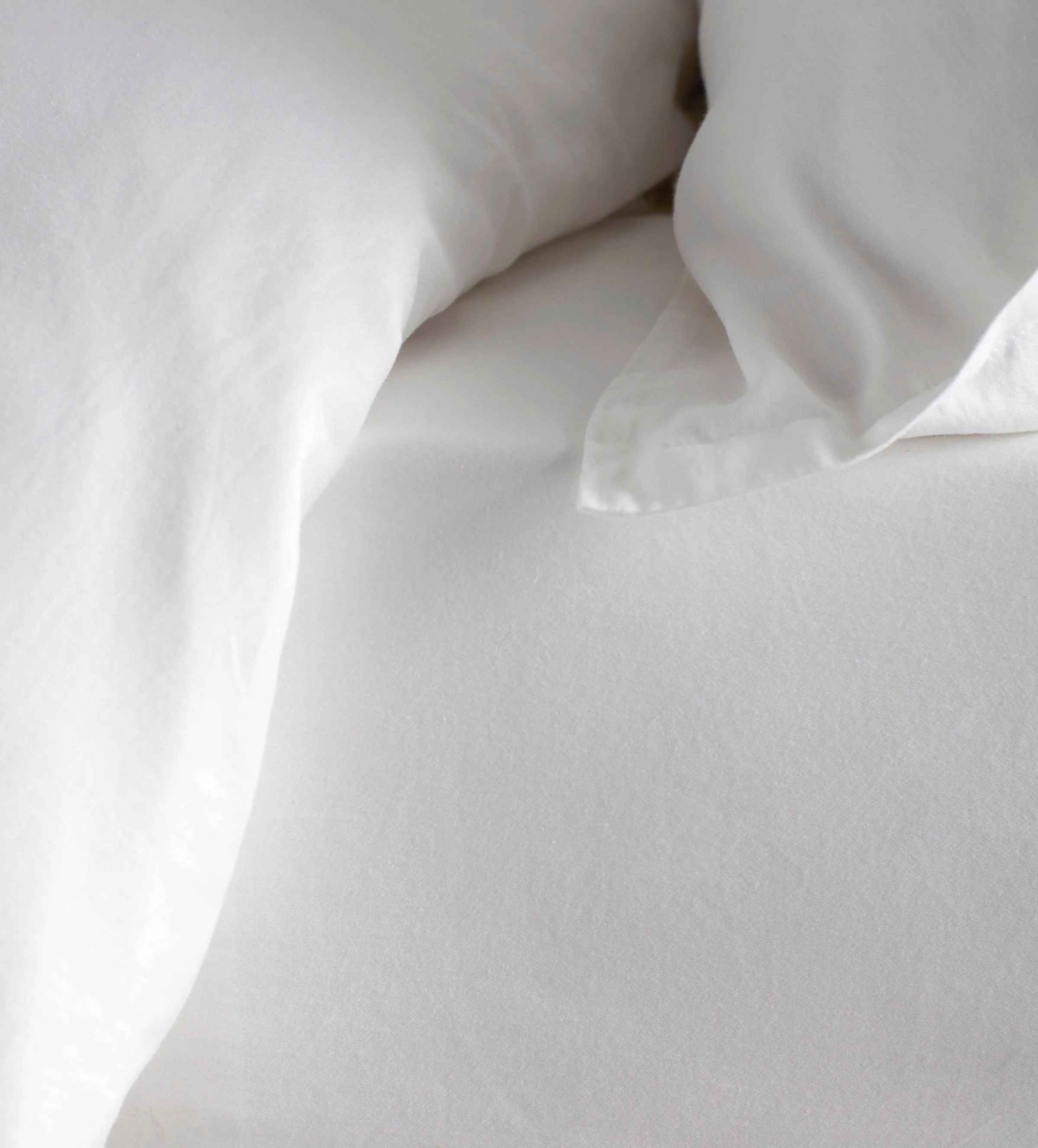 White Super Soft 100% Cotton Bed Linen